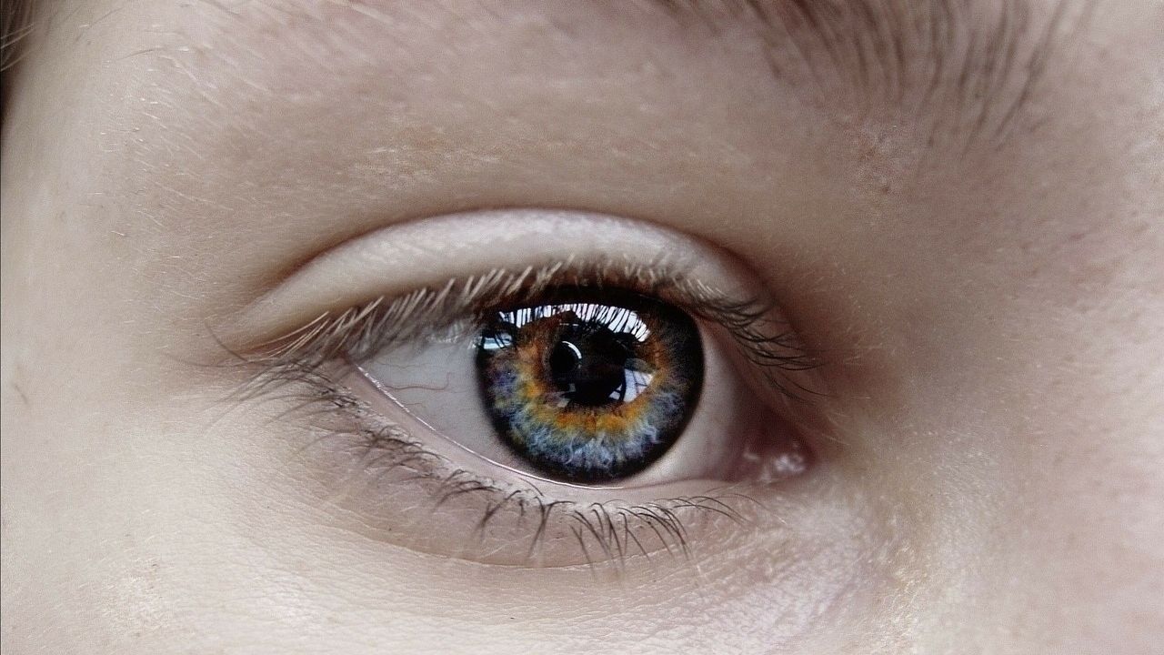 5 Simple Exercises to Strengthen Weak Eye Muscles drkaranbhatia